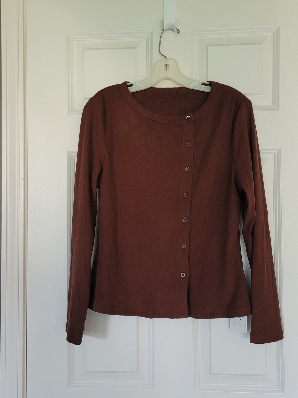 Women’s Chestnut Button-Front Long Sleeve Shirt